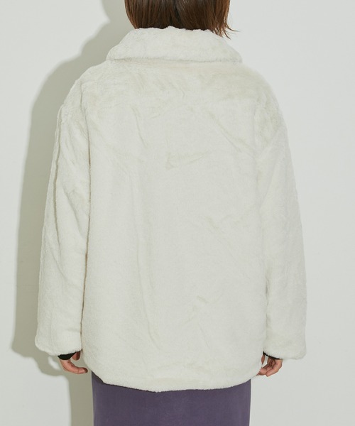 vis-`a-vis（ビサビ）の「【WEB限定】ふわっとボリューミー、ショールカラーファーブルゾン（ブルゾン・レディース・グレー系その他/キナリ/ベージュ/ピンク・FREE）」の11枚目の写真