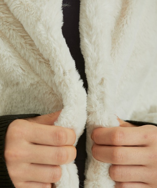 vis-`a-vis（ビサビ）の「【WEB限定】ふわっとボリューミー、ショールカラーファーブルゾン（ブルゾン・レディース・グレー系その他/キナリ/ベージュ/ピンク・FREE）」の16枚目の写真