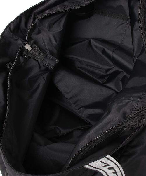 le coq sportif(ルコックスポルティフ)の「スポーツ メンズ レディース ユニセックス トートバッグ 小物 バッグ アクセサリー カジュアル トレーニングウエア スポーツウエア(トートバッグ・メンズ・ブラック/ベージュ・F)」の14枚目の写真