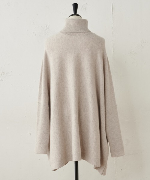 BEARDSLEY（ビアズリー）の「BIGニットハイネックショート（ニット