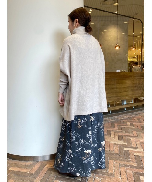 BEARDSLEY（ビアズリー）の「BIGニットハイネックショート（ニット