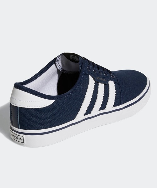 adidas（アディダス）の「ローカットスニーカー（スニーカー・メンズ・ブラック×ブラック・25.5cm）」の2枚目の写真