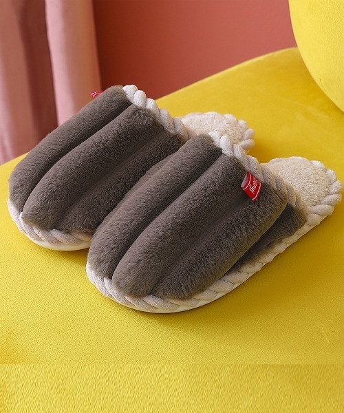 TeddyShop（テディショップ）の「低反発ソールのモコモコボアスリッパ ルームシューズ レディース 室内履き 冬（ルームシューズ/スリッパ・レディース・ブラウン/グレー/ピンク/イエロー/オレンジ/ブルー/ミント・24cm/25cm/26cm/22cm/23cm）」の2枚目の写真