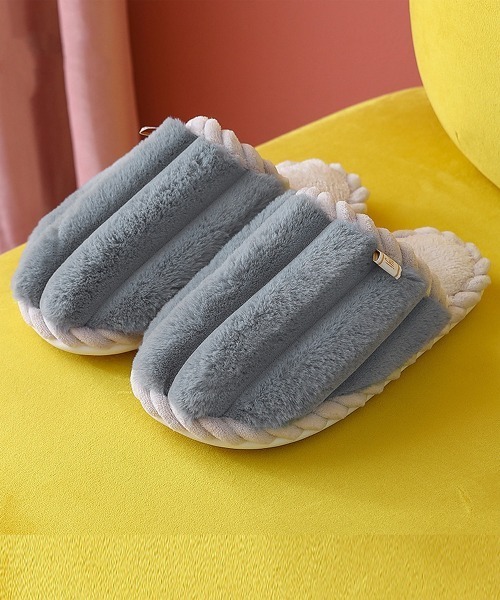 TeddyShop（テディショップ）の「低反発ソールのモコモコボアスリッパ ルームシューズ レディース 室内履き 冬（ルームシューズ/スリッパ・レディース・ブラウン/グレー/ピンク/イエロー/オレンジ/ブルー/ミント・24cm/25cm/26cm/22cm/23cm）」の4枚目の写真