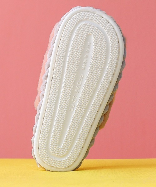 TeddyShop（テディショップ）の「低反発ソールのモコモコボアスリッパ ルームシューズ レディース 室内履き 冬（ルームシューズ/スリッパ・レディース・ブラウン/グレー/ピンク/イエロー/オレンジ/ブルー/ミント・24cm/25cm/26cm/22cm/23cm）」の10枚目の写真