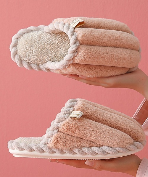 TeddyShop（テディショップ）の「低反発ソールのモコモコボアスリッパ ルームシューズ レディース 室内履き 冬（ルームシューズ/スリッパ・レディース・ブラウン/グレー/ピンク/イエロー/オレンジ/ブルー/ミント・24cm/25cm/26cm/22cm/23cm）」の12枚目の写真