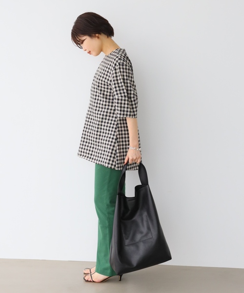 IENA（イエナ）の「プレミアム天竺セミフレアパンツ（その他パンツ・レディース・ベージュ/グリーン/ネイビー/ピンク・36/38/40）」の12枚目の写真