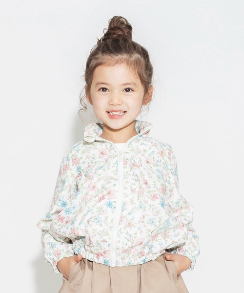 BRANSHES(ブランシェス)の「【撥水加工】花柄ウィンドブレーカー(ナイロンジャケット・キッズ・オフホワイト/ラベンダー・90cm/100cm/110cm/120cm/130cm/140cm/150cm)」の3枚目の写真