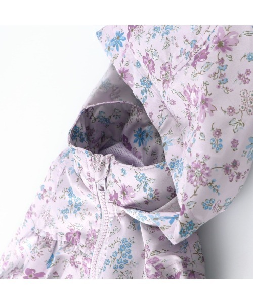 BRANSHES(ブランシェス)の「【撥水加工】花柄ウィンドブレーカー(ナイロンジャケット・キッズ・オフホワイト/ラベンダー・90cm/100cm/110cm/120cm/130cm/140cm/150cm)」の8枚目の写真