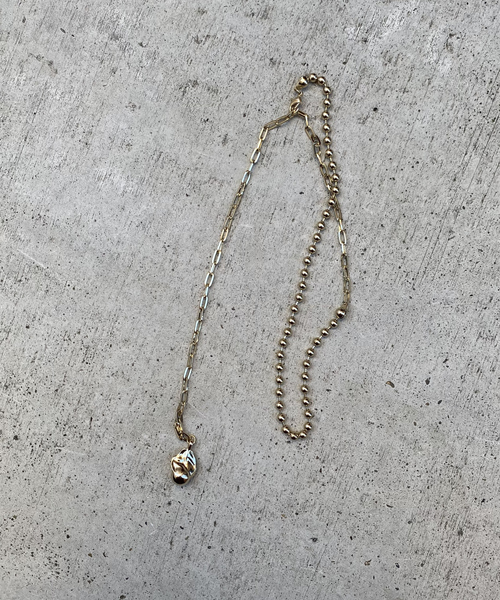 NOMINE（ノミネ）の「モチーフポイントミックスチェーンネックレス（ネックレス・レディース・ゴールド・フリー）」の4枚目の写真