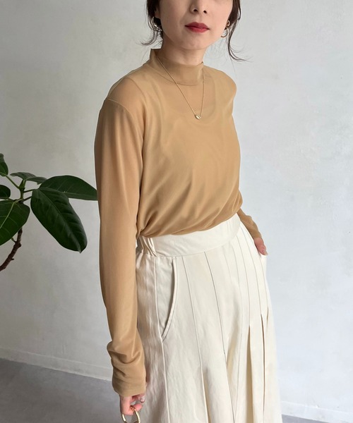 CAPRICIEUX LE'MAGE（カプリシューレマージュ）の「〈セットアイテム〉タンクSETチュールハイネックTシャツ（Tシャツ/カットソー・レディース・ブラック/ベージュ/ライトベージュ・FREE）」の5枚目の写真