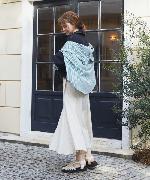 archives（アルシーヴ）の「配色ステッチマーメイドスカート（スカート・レディース・ブラック/ベージュ/ブルー/アイボリー・MEDIUM）」の7枚目の写真