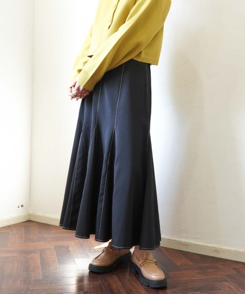 archives（アルシーヴ）の「配色ステッチマーメイドスカート（スカート・レディース・ブラック/ベージュ/ブルー/アイボリー・MEDIUM）」の20枚目の写真