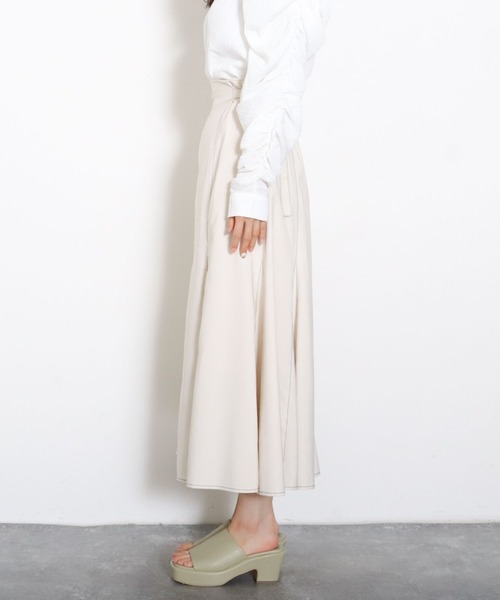 archives（アルシーヴ）の「配色ステッチマーメイドスカート（スカート・レディース・ブラック/ベージュ/ブルー/アイボリー・MEDIUM）」の22枚目の写真