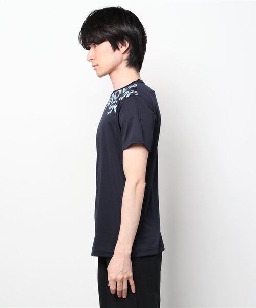 DESCENTE(デサント)の「【別注】デサント ハンソデシャツ 限定コラボ(Tシャツ/カットソー・メンズ・ネイビー/ホワイト×ネイビー/ブラック×ゴールド・S/LL/L/M/3L)」の4枚目の写真