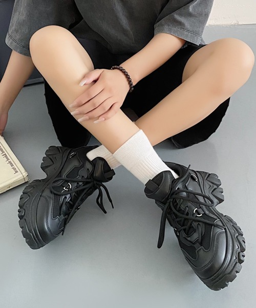 Shoes in Closet（シューズインクローゼット）の「替え紐付