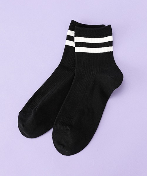 LOVETOXIC（ラブトキシック）の「2本ラインクルーソックス（ソックス/靴下・キッズ・ピンク/サックスブルー/オフホワイト/ブラック・FREE）」の2枚目の写真