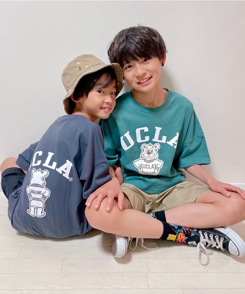 ムラサキスポーツ by RiY(ムラサキスポーツバイアールアイワイ)の「【ZOZOタウン限定アイテム】ANTIBAL/アンティバル x RIY監修 キッズ オーバーサイズTシャツ UCLA 222AN3ST231MU(Tシャツ/カットソー・キッズ・ホワイト/チャコールグレー/モスグリーン・130cm/140cm/150cm/160cm)」の21枚目の写真