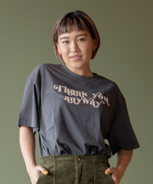 Ocean Pacific（オーシャンパシフィック）の「【OceanPacific×Sandy mag】ユニセックス 50thコラボTシャツ（Tシャツ/カットソー・メンズ・ホワイト/チャコールグレー・MEDIUM/LARGE/X-LARGE）」の2枚目の写真