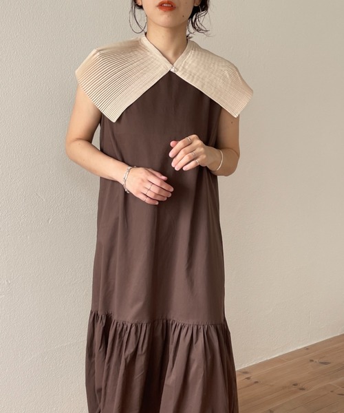 wee9s（ウィークス）の「mulch scene pleats collar / マルチシーンプリーツカラー付け襟（付け襟・レディース・ベージュ/アイボリー/ブラック・FREE）」の3枚目の写真