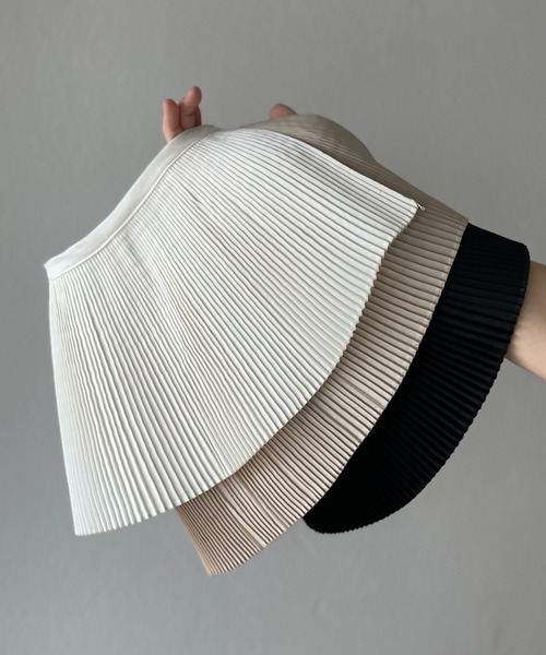 wee9s（ウィークス）の「mulch scene pleats collar / マルチシーンプリーツカラー付け襟（付け襟・レディース・ベージュ/アイボリー/ブラック・FREE）」の5枚目の写真