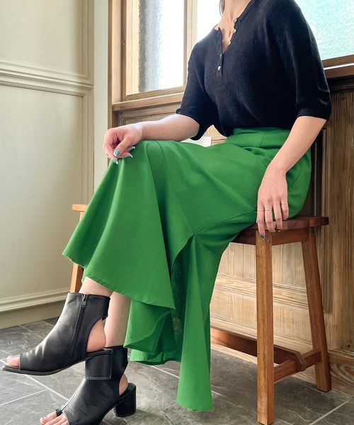 JUNOAH(ジュノア)の「リネン混スリットマーメイドスカート(スカート・レディース・ブラック/グリーン/アイボリー/モカ・MEDIUM/LARGE/X-LARGE)」の9枚目の写真