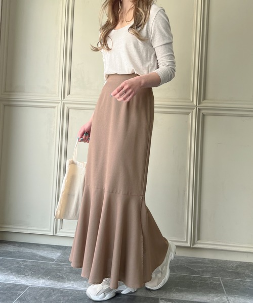 JUNOAH(ジュノア)の「リネン混スリットマーメイドスカート(スカート・レディース・ブラック/グリーン/アイボリー/モカ・MEDIUM/LARGE/X-LARGE)」の12枚目の写真