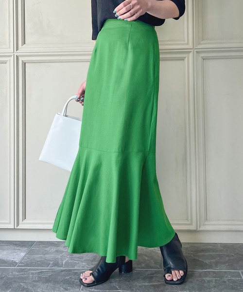 JUNOAH(ジュノア)の「リネン混スリットマーメイドスカート(スカート・レディース・ブラック/グリーン/アイボリー/モカ・MEDIUM/LARGE/X-LARGE)」の21枚目の写真