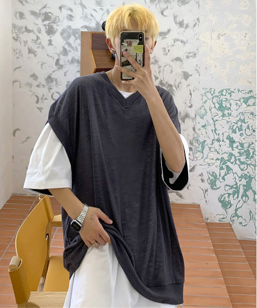 neos（ネオス）の「【neos -addictive design-】ビッグシルエット サマーニット シアー  Vネック ベスト（ベスト・メンズ・チャコールグレー/ブラック/グレー/カーキ/ブルー/スモークピンク・MEDIUM/LARGE）」の17枚目の写真