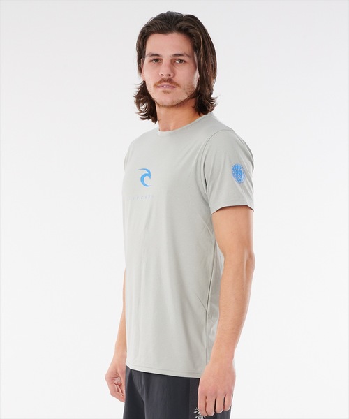 rip curl(リップカール)の「【RIPCURL(リップカール)】メンズラッシュガード/水陸両用UPF50+半袖サーフT(水着)(ラッシュガード・メンズ・チャコールグレー/ライトグレー・SMALL/MEDIUM/LARGE)」の9枚目の写真