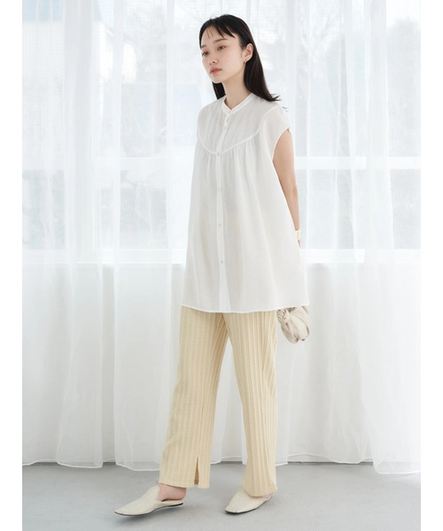 earth music&ecology（アースミュージックアンドエコロジー）の「丸ヨークギャザーブラウス（シャツ/ブラウス・レディース・ベージュ/オフホワイト/グレイッシュベージュ・FREE）」の9枚目の写真