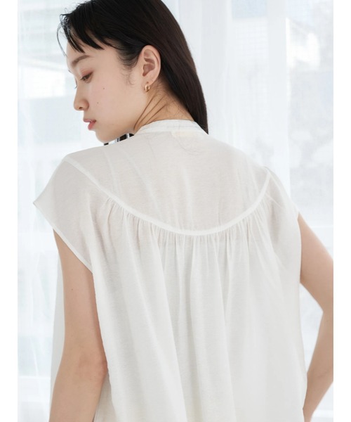 earth music&ecology（アースミュージックアンドエコロジー）の「丸ヨークギャザーブラウス（シャツ/ブラウス・レディース・ベージュ/オフホワイト/グレイッシュベージュ・FREE）」の21枚目の写真