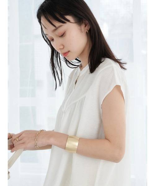 earth music&ecology（アースミュージックアンドエコロジー）の「丸ヨークギャザーブラウス（シャツ/ブラウス・レディース・ベージュ/オフホワイト/グレイッシュベージュ・FREE）」の16枚目の写真