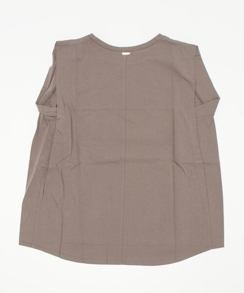 PICCIN（ピッチン）の「【日本製】タックショルダーカットソー（Tシャツ/カットソー・レディース・グレイッシュベージュ/ブラウン/オフホワイト/ブラック・M）」の5枚目の写真