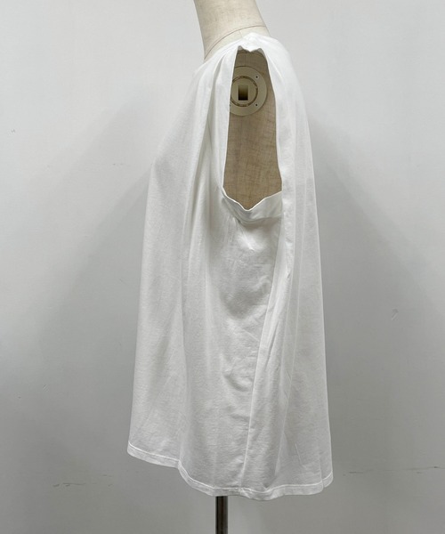 PICCIN（ピッチン）の「【日本製】タックショルダーカットソー（Tシャツ/カットソー・レディース・グレイッシュベージュ/ブラウン/オフホワイト/ブラック・M）」の6枚目の写真