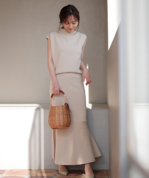 anuans アシメネックストレートニットワンピース アニュアンス anuans アシメネックストレートニットワンピース