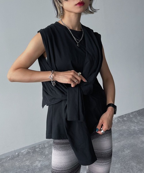 PAGEBOY(ページボーイ)の「CORE / レイヤードスリーブトップス(Tシャツ/カットソー・レディース・ブラック/オフホワイト・FREE)」の18枚目の写真