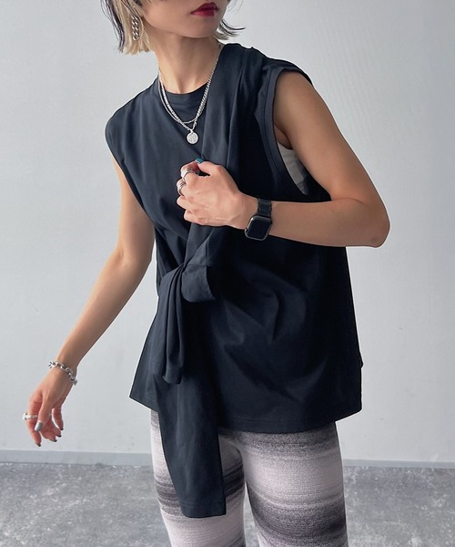 PAGEBOY(ページボーイ)の「CORE / レイヤードスリーブトップス(Tシャツ/カットソー・レディース・ブラック/オフホワイト・FREE)」の6枚目の写真