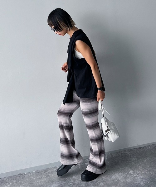 PAGEBOY(ページボーイ)の「CORE / レイヤードスリーブトップス(Tシャツ/カットソー・レディース・ブラック/オフホワイト・FREE)」の8枚目の写真