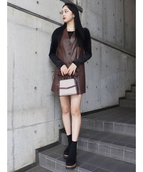 MURUA（ムルーア）の「ラウンドフラップバッグ（ハンドバッグ・レディース・その他1・FREE）」の11枚目の写真