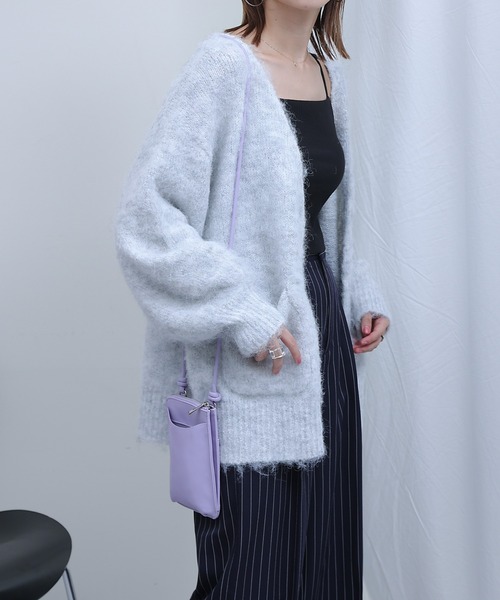 COLONY 2139(コロニートゥーワンスリーナイン)の「モヘア起毛Vネックカーディガン(カーディガン/ボレロ・レディース・ブラック/グレー/オレンジ/グリーン/ネイビー/ブルー/ベージュ・FREE)」の16枚目の写真