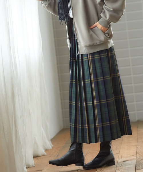 Honeys(ハニーズ)の「プリーツロングスカート(スカート・レディース・オレンジ系その他/ブラック/イエロー系その他/ブルー系その他/グリーン系その他・S/L/M)」の2枚目の写真