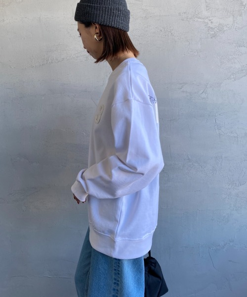 1piu1uguale3 RELAX（ウノピュウノウグァーレトレリラックス）の「[1PIU1UGUALE3 RELAX/ウノピゥウノウグァーレトレ リラックス] 別注 バックプリント クルーネックスウェット（スウェット・レディース・ホワイト/ブラック・S/M/L）」の21枚目の写真