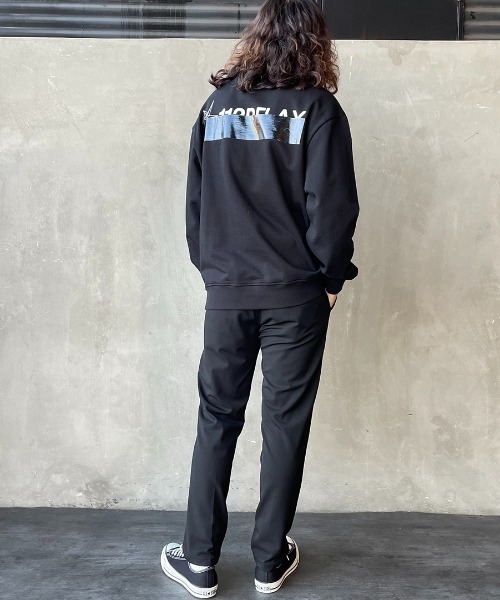 1piu1uguale3 RELAX（ウノピュウノウグァーレトレリラックス）の「[1PIU1UGUALE3 RELAX/ウノピゥウノウグァーレトレ リラックス] 別注 バックプリント クルーネックスウェット（スウェット・レディース・ホワイト/ブラック・S/M/L）」の12枚目の写真