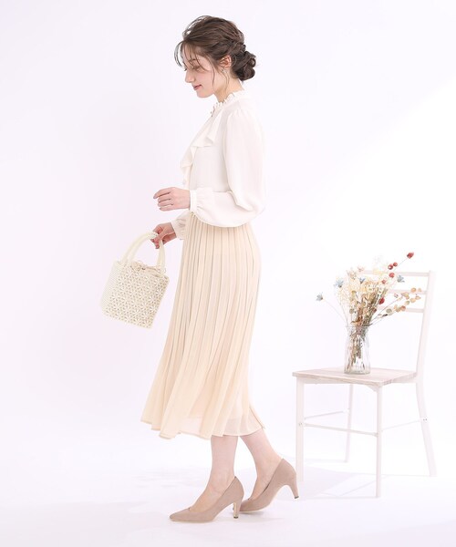 couture brooch(クチュールブローチ)の「◆【セレモニーにも、デイリー使いにも】ジョーゼットプリーツスカート(スカート・レディース・ネイビー/ブラック/アイボリー・40/42/38)」の10枚目の写真