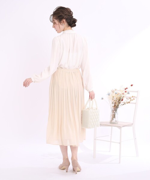 couture brooch(クチュールブローチ)の「◆【セレモニーにも、デイリー使いにも】ジョーゼットプリーツスカート(スカート・レディース・ネイビー/ブラック/アイボリー・40/42/38)」の11枚目の写真