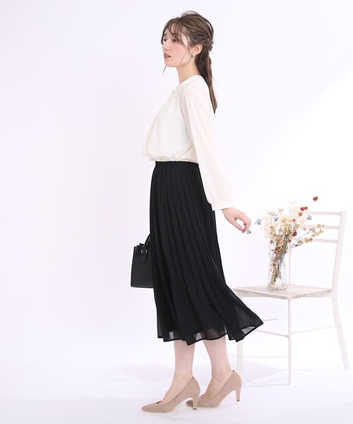 couture brooch(クチュールブローチ)の「◆【セレモニーにも、デイリー使いにも】ジョーゼットプリーツスカート(スカート・レディース・ネイビー/ブラック/アイボリー・40/42/38)」の19枚目の写真