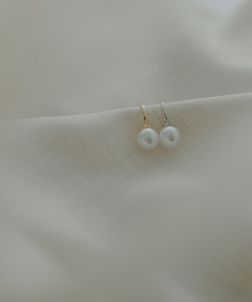 BROTHERHOOD（ブラザーフッド）の「【earyear】アーティフィシャル パール プレーン フック ピアス(両耳)（ピアス（両耳用）・レディース・シルバー/ゴールド・FREE）」の7枚目の写真