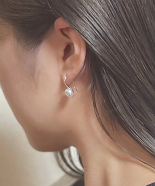 BROTHERHOOD（ブラザーフッド）の「【earyear】アーティフィシャル パール プレーン フック ピアス(両耳)（ピアス（両耳用）・レディース・シルバー/ゴールド・FREE）」の12枚目の写真