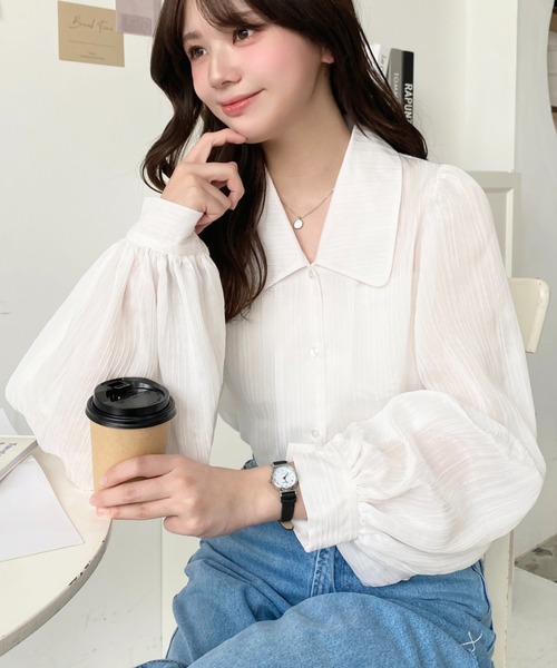 moment+(モーメントプラス)の「【累計販売枚数2万枚突破!】シアーランダムプリーツレトロカラー長袖ボリュームスリーブブラウス(シャツ/ブラウス・レディース・ピンク/グレイッシュベージュ/ブラック/ナチュラル/オフホワイト/ブルー・M/L)」の7枚目の写真